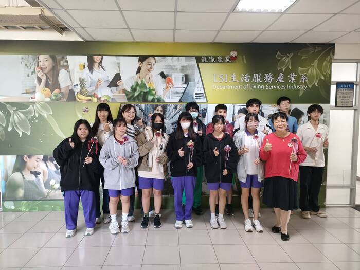 曾文農工普通科蒞校參訪圖片