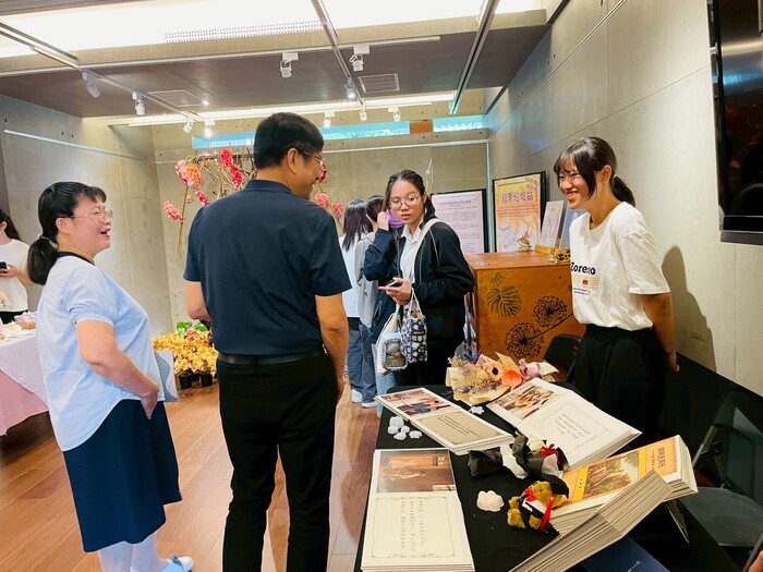 生服系114級專題成果展 開幕照圖片